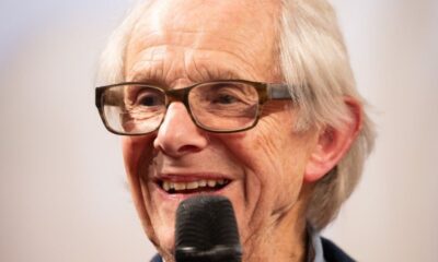 Il regista britannico Ken Loach ha ufficialmente annunciato il ritiro dalla regia.