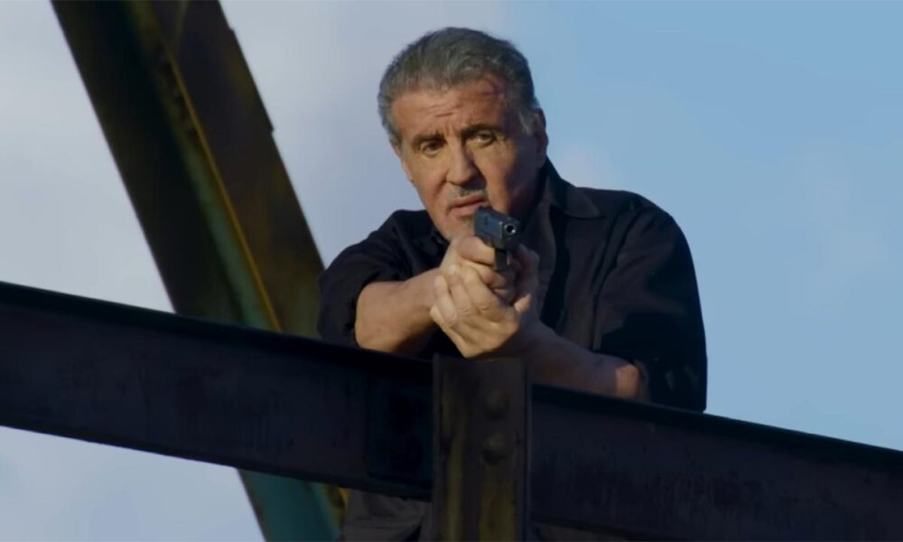 Sylvester Stallone torna in azione: l'adrenalinico trailer del suo nuovo  film "Armor"