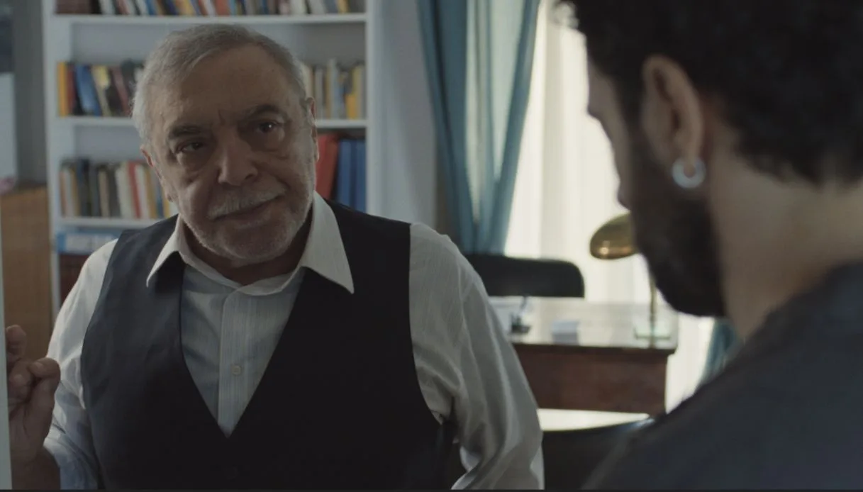 Nino Frassica in Arrivederci Tristezza (©Trailer Arrivederci Tristezza)