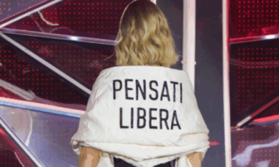 Fallisce anche il femminismo da social? Freeda in liquidazione, Chiara Ferragni che arranca sono il sintomo che un mondo è tramontato. Un mondo fatto di attivismo su misura delle multinazionali interessate a pink e rainbow washing, in cui si cercava di coniugare diritti di donne e minoranze con i dividendi aziendali. Ora che quel mondo è tramontato, all'orizzonte non sembra sorgerne un altro.