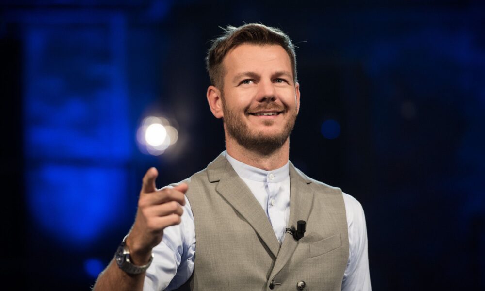 Saltato l'accordo di Alessandro Cattelan con Mediaset
