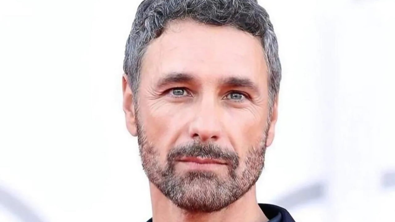 Raoul Bova: siamo nell'era della fine della privacy? La disavventura di Bova divide il web fra fautori della privacy e nostalgici della gogna. Per chi sostiene il diritto alla privacy i comportamenti sessuali dei singoli non devono essere giudicati pubblicamente, mentre per i fautori della gogna mediatica conoscere i comportamenti privati sarebbe un modo per preservare la sacralità della famiglia ed evitare di finire vittima di individui "tossici".