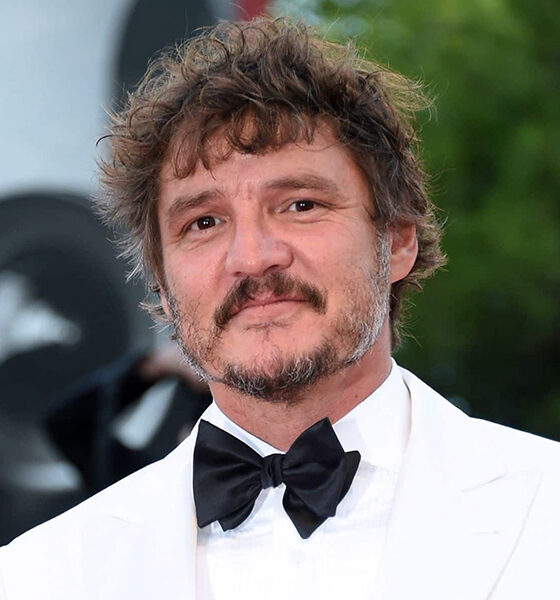 Il mito di Pedro Pascal si incrina. Fra accuse di palpeggi e il fiasco economico dei Fantastici 4, la carriera di Pascal è ad un bivio. Eretto a icona globale e messo sotto accusa per comportamenti inappropriati e scarso appeal commerciale appena 6 mesi dopo, Pascal deve scegliere attentamente quanti e quali ruoli scegliere nel prossimo futuro.