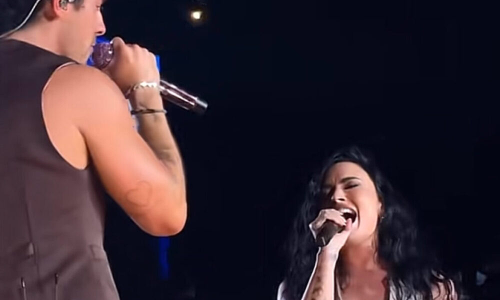 I Jonas Brothers e Demi Lovato: un tuffo nel passato con i successi di Camp Rock
