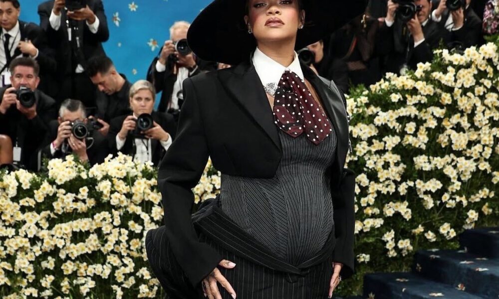 La pop star Rihanna ha dato alla luce Rocki Irish Mayers!