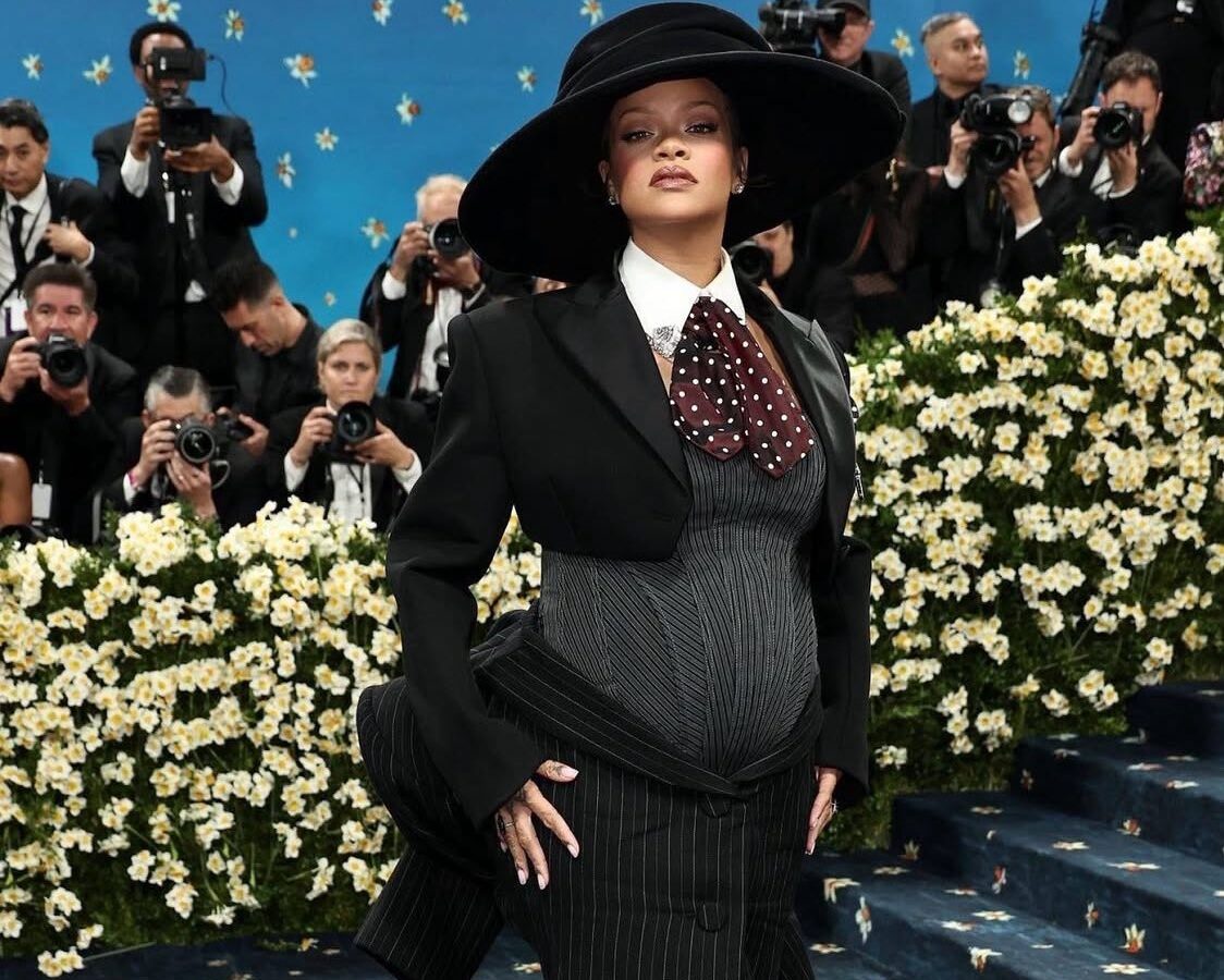 La pop star Rihanna ha dato alla luce Rocki Irish Mayers!