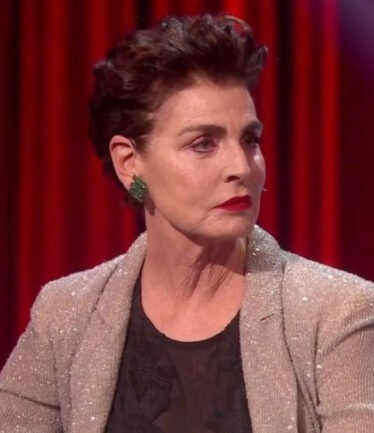 Antonia Dell’Atte rompe il silenzio: “Mio marito mi picchiava quando ero incinta”. Licenziato da Mediaset Alessandro Lecquio