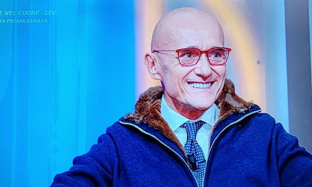 Alfonso Signorini rompe il silenzio al Corriere della Sera: "È tutto in mano ai miei legali"