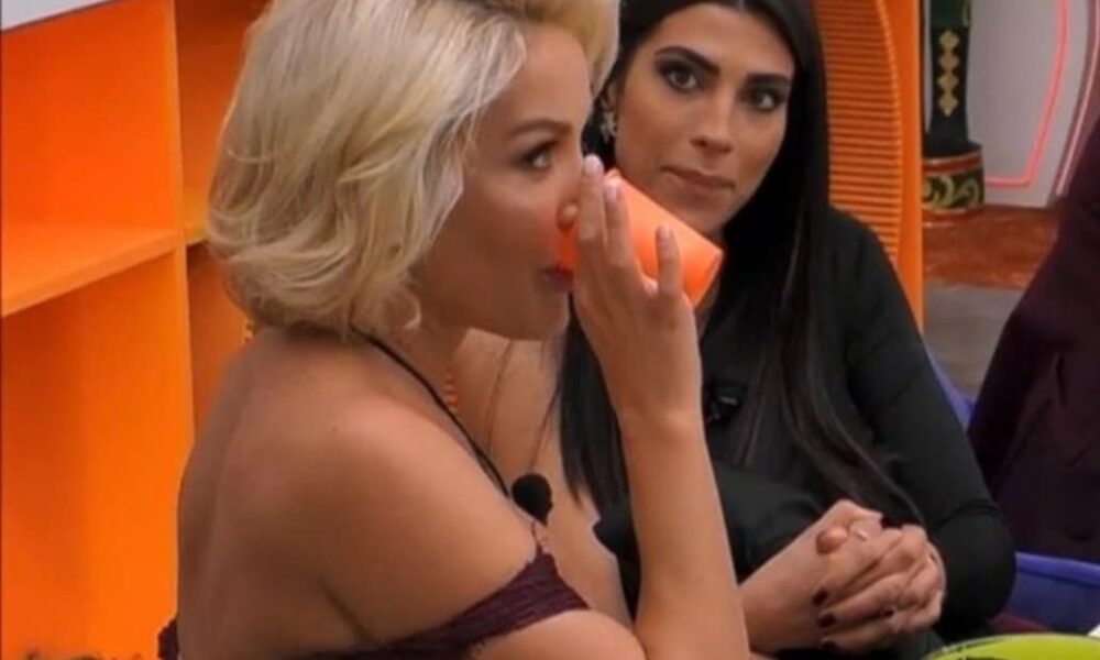 Grande Fratello, Rasha su Dolce: "Non entro in competizione con una che usa il suo corpo". Il web la accusa di slut-shaming