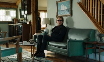 Father Mother Sister Brother (©Father Mother Sister Brother)