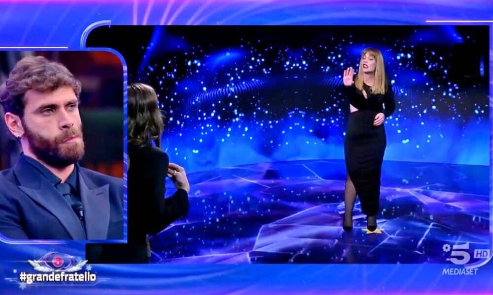 Grande Fratello, DIRETTA della (seconda) SEMIFINALE di Lunedì 15 Dicembre. Rasha chiede scusa a Omer. Benedetta accusa Valentina: "Ci hai marciato e hai rovinato me e Domenico"