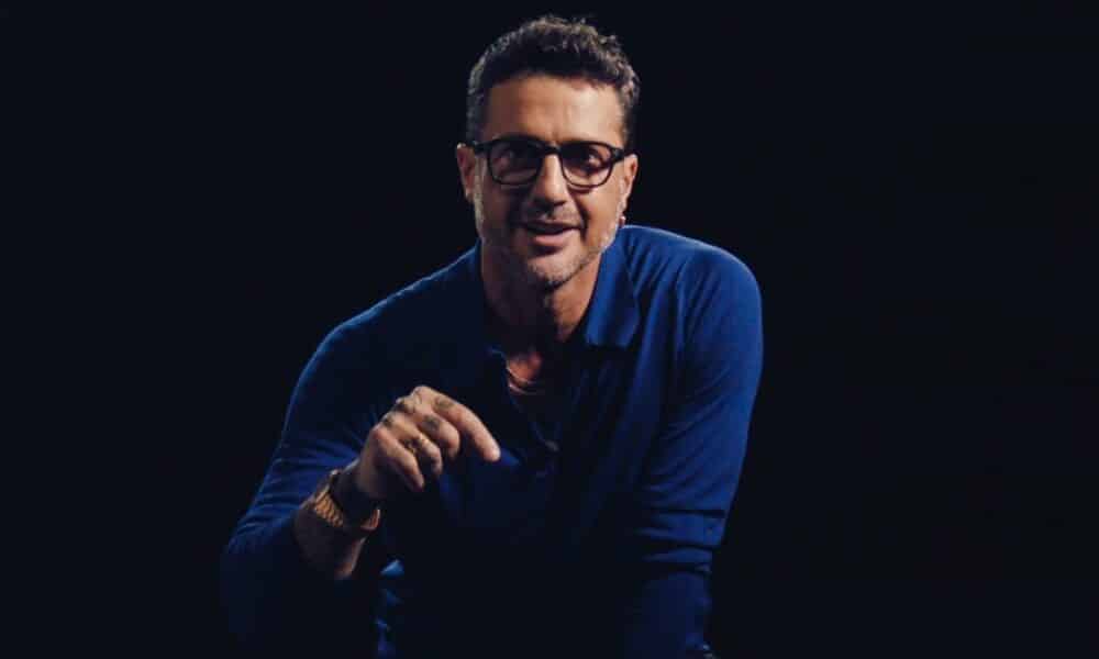 "Io sono notizia": la docuserie Netflix che trasforma Fabrizio Corona in uno specchio scomodo dell'Italia contemporanea