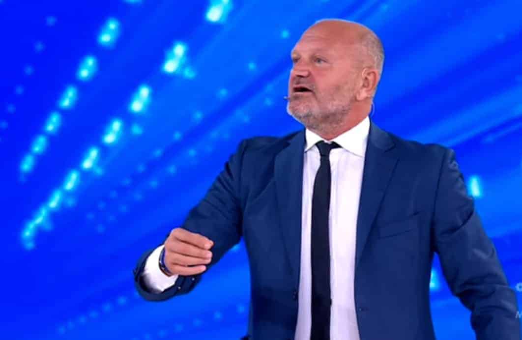 Andrea Pucci si ritira da Sanremo 2026: "Insulti e minacce"