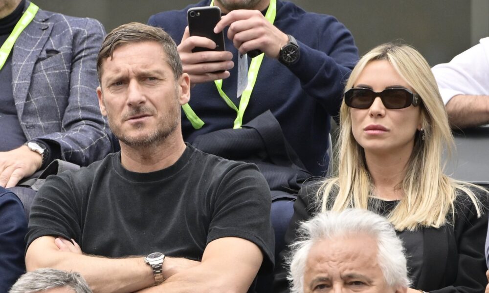 Francesco Totti e Noemi Bocchi prosciolti dall’accusa di abbandono di minore