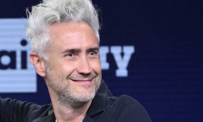 Vincenzo Schettini sale sul palco di Sanremo 2026