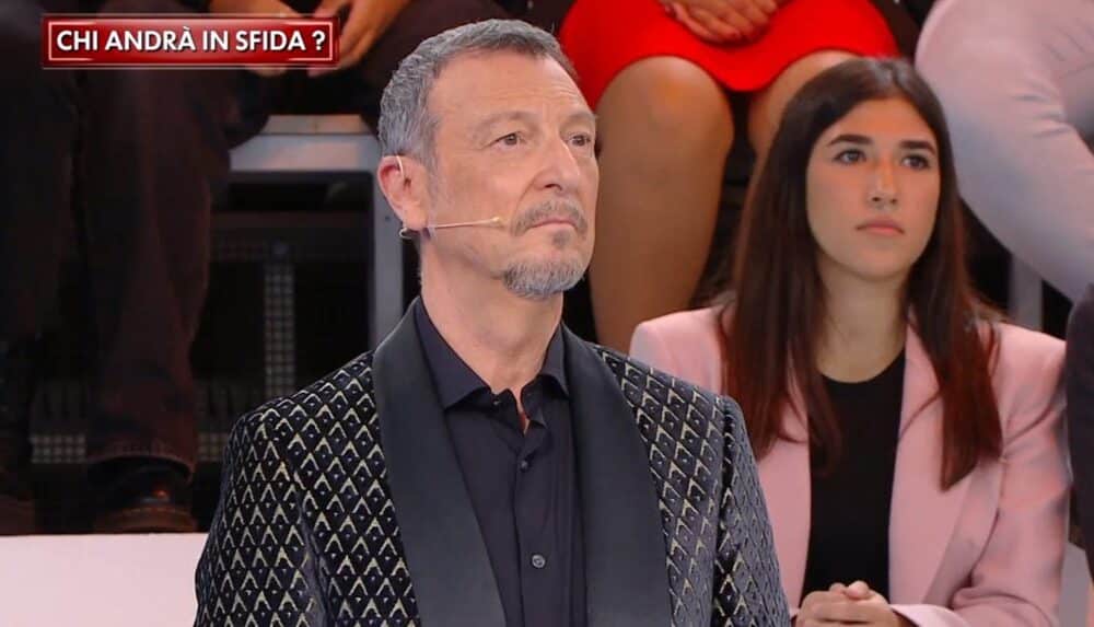 Amadeus prossimo professore di canto di Amici dopo l’addio di Anna Pettinelli?