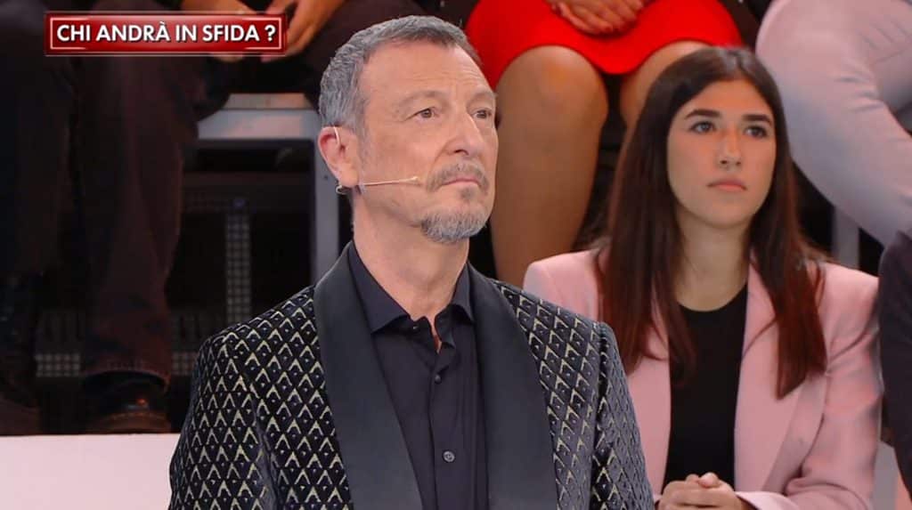 Amadeus prossimo professore di canto di Amici dopo l’addio di Anna Pettinelli?