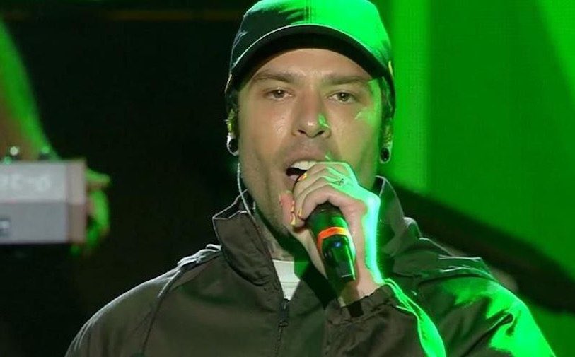 Fedez torna a casa: “Il mio corpo mi ha detto fermati”