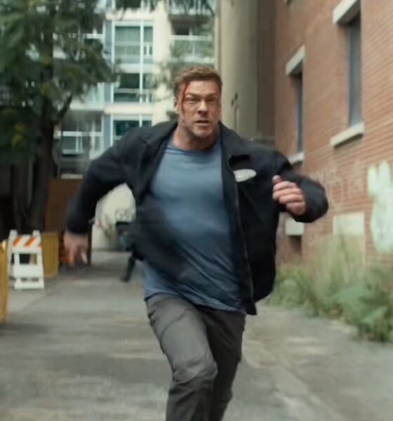 Reacher: la magia si è spezzata. Dopo 3 stagioni segnate da qualità e successo di pubblico, i difetti vengono a galla e i fan sono perplessi. Non che la quarta stagione sia brutta: è più che buona, ma sbavature di sceneggiatura, impaludamenti negli episodi intermedi e performance attoriali non sempre sul pezzo, non le fanno raggiungere l'eccellenza a cui ci aveva abituato il brand.