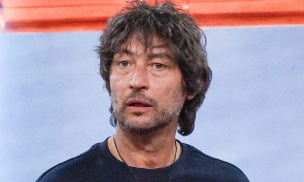 GFVIP, Simone Annicchiarico è stato squalificato