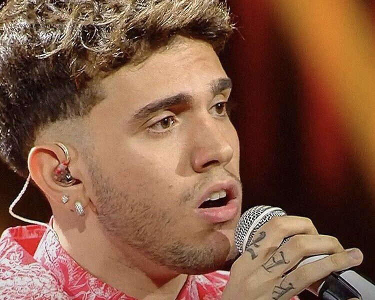 Amici, AKA 7even rinviato a giudizio per plagio