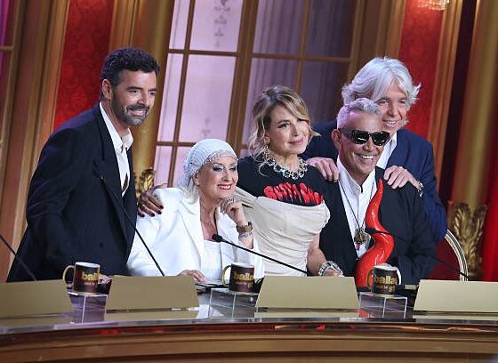 Ballando con le Stelle 2026, prima puntata: pagelle e voti. D'Urso "errizzata" e "gelosetta", Noemi più lacrime che passi, Ramazzotti con la retorica dell'essere "figlia di" commuove il web e vince la puntata