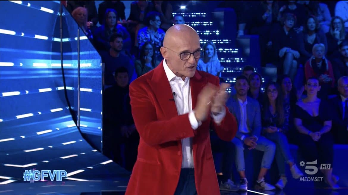 Colpo di scena su Alfonso Signorini! Trattativa segreta con Ballando con le Stelle, poi lo STOP!