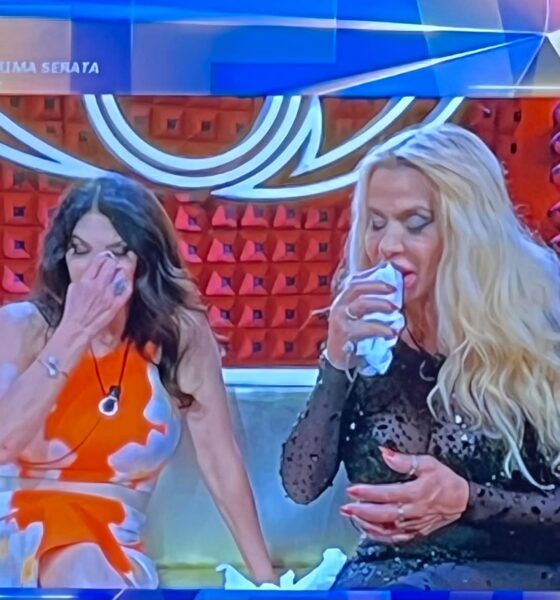 GFVIP, DIRETTA di Lunedì 12 ottobre. Jonathan riabilitato da Selvaggia. Carmen da una testata a Valeria: tagli e sangue in Casa
