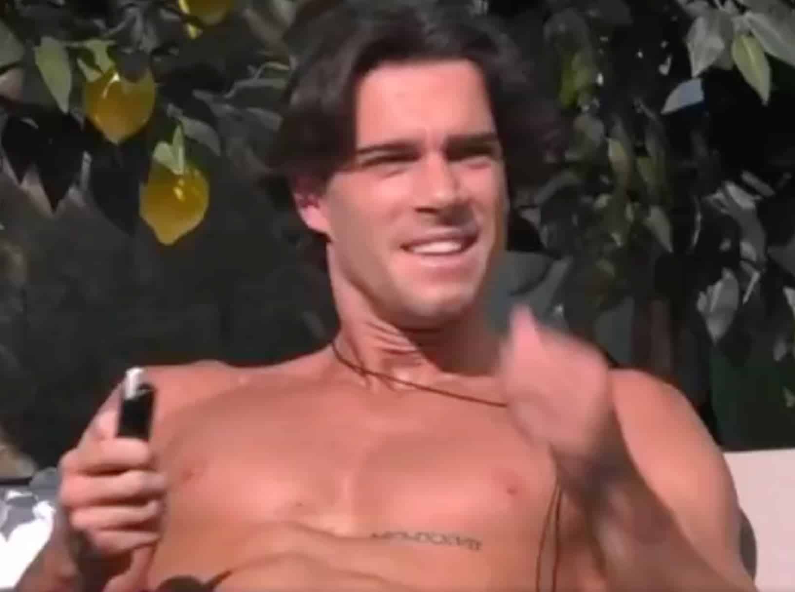 GFVIP, DIRETTA di Lunedì 19 Ottobre. Serata di "comodini". Carmen rivede il suo primo amore. Televoto flash in arrivo. I ripensamenti stellari di Valeria