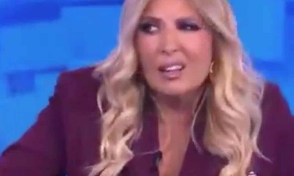 Selvaggia Lucarelli e l’ossessione per Marina La Rosa: antipatia gratuita o strategia mascherata?