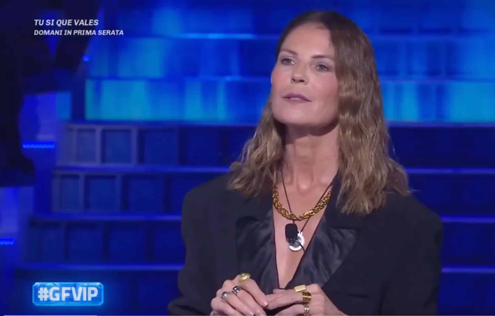 GFVIP, DIRETTA di Venerdì 30 Ottobre. Marina La Rosa prima finalista.